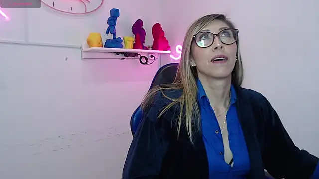 Snapshot of Scarlett_079 chatting on March 2026 11:54:02 AM Scarlett 079 online show from March 2026 11:54:02 AM