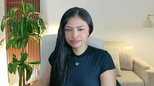 Snapshot of victoria___moon chatting on June 2026 02:59:02 PM victoria moon online show from June 2026 02:59:02 PM
