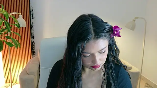 Snapshot of victoria___moon chatting on June 2026 02:58:01 PM victoria moon online show from June 2026 02:58:01 PM