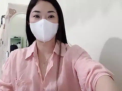 Mimy18 online show from May 2026 04:34:01 PM