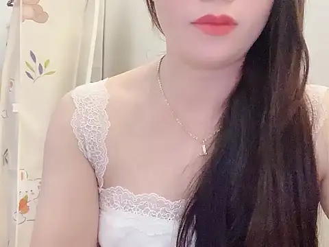 Mimy18 online show from May 2026 04:04:02 PM
