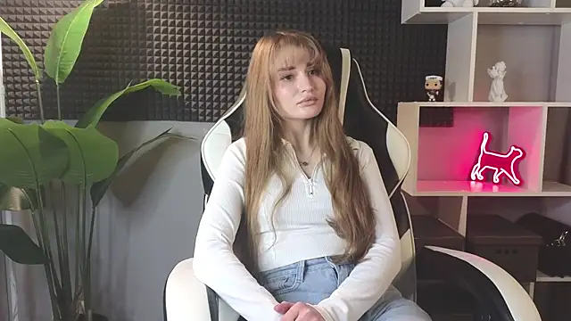 LyriaVespera online show from February 2026 09:08:02 AM