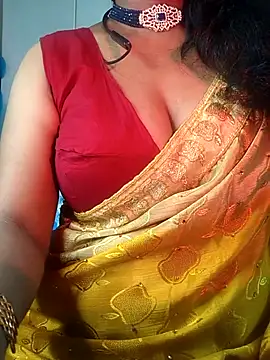 Snapshot of Preeti345 chatting on June 2026 05:45:02 AM Preeti345 online show from June 2026 05:45:02 AM