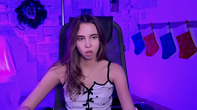 KimPorins online show from December 2025 01:15:01 PM