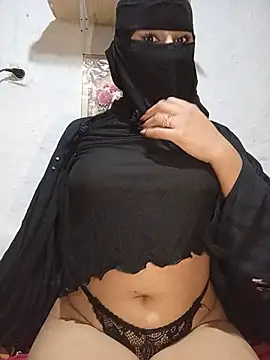 Snapshot of -Batta- chatting on July 2026 12:17:01 AM -Batta- online show from July 2026 12:17:01 AM