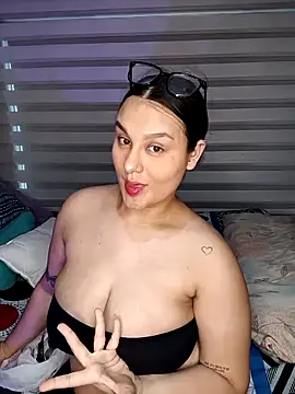Snapshot of Valeriaa_21 chatting on May 2026 10:26:02 PM Valeriaa 21 online show from May 2026 10:26:02 PM