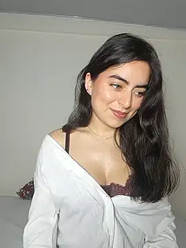 Snapshot of saasha_Petit chatting on February 2026 10:36:02 AM saasha Petit online show from February 2026 10:36:02 AM