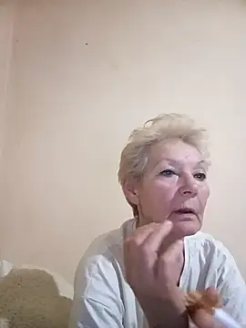 Snapshot of Calypso-Loove chatting on April 2026 06:10:01 PM Calypso-Loove online show from April 2026 06:10:01 PM