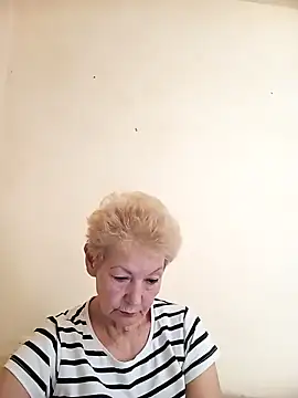 Snapshot of Calypso-Loove chatting on May 2026 10:12:01 AM Calypso-Loove online show from May 2026 10:12:01 AM