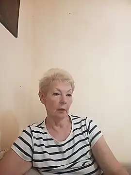 Snapshot of Calypso-Loove chatting on May 2026 08:11:01 AM Calypso-Loove online show from May 2026 08:11:01 AM