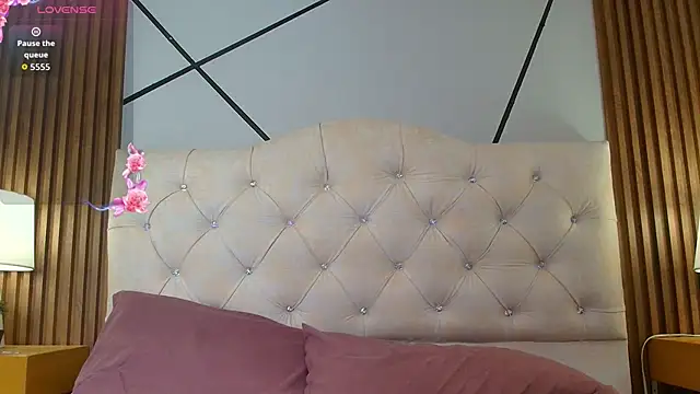 Snapshot of Molly_Denver chatting on January 2026 01:10:02 AM Molly Denver online show from January 2026 01:10:02 AM