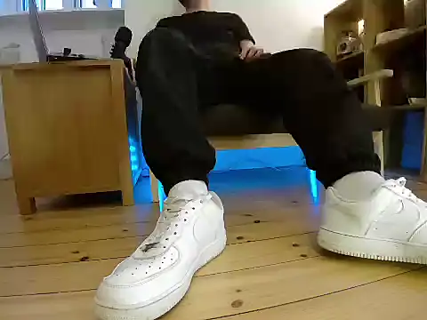 Snapshot of jonas_camboy chatting on January 2026 02:32:02 PM jonas camboy online show from January 2026 02:32:02 PM