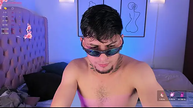 Snapshot of vaalentiino chatting on February 2026 08:09:02 PM vaalentiino online show from February 2026 08:09:02 PM