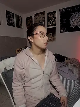 little  ammy online show from April 2026 12:13:02 AM