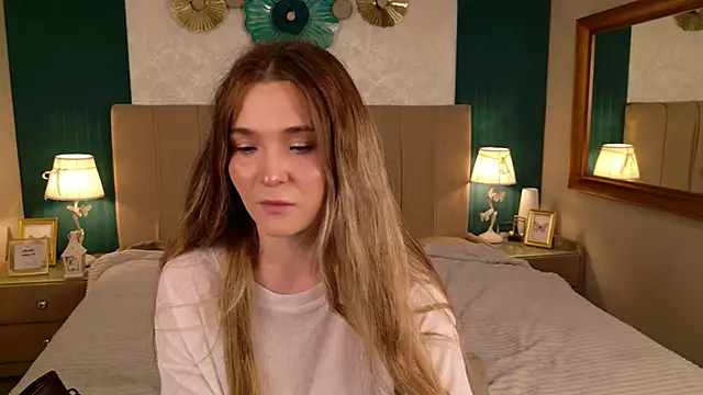 Lina Sinerz online show from June 2026 03:47:02 PM