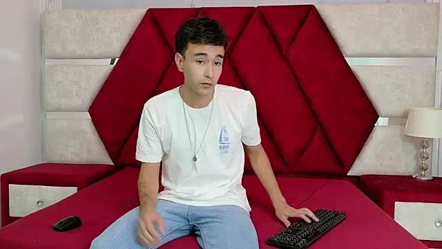 KathyAiden online show from January 2026 06:55:02 PM