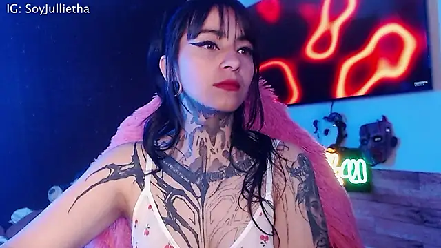 Julls420  online show from February 2026 05:27:01 AM