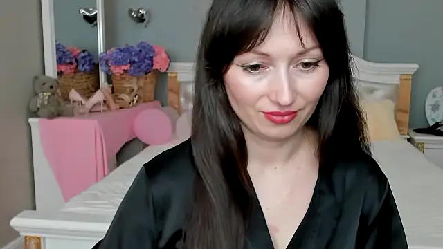 Snapshot of RosiAlina chatting on April 2026 08:07:01 AM RosiAlina online show from April 2026 08:07:01 AM
