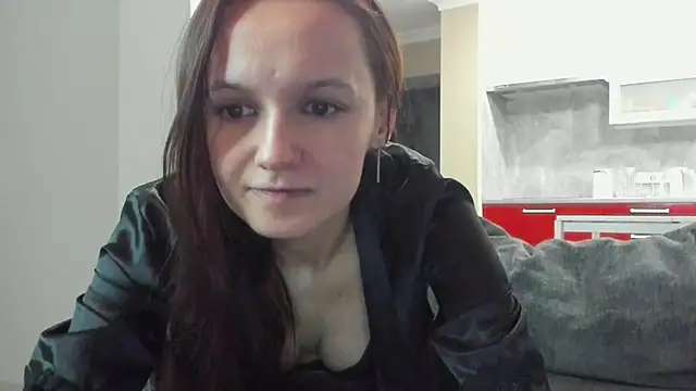 Snapshot of OliviaMuur chatting on January 2026 05:35:02 AM OliviaMuur online show from January 2026 05:35:02 AM