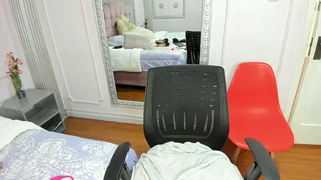 Sabrina Cutte online show from March 2026 03:44:02 PM