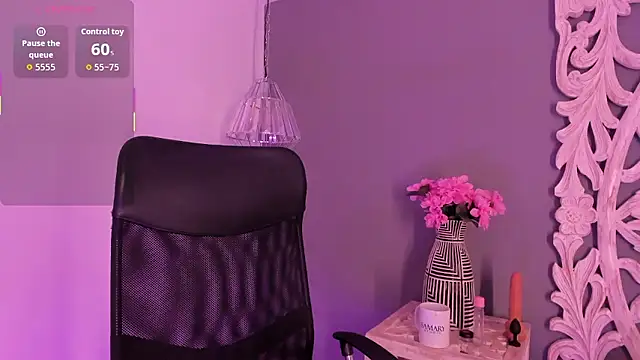 loraineblake online show from January 2026 02:22:02 PM