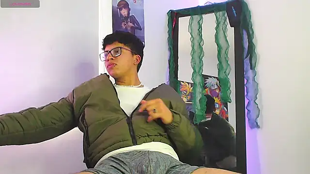 DerekMoon online show from January 2026 07:17:02 PM