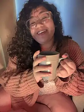 Snapshot of VanesssaMilf_ chatting on January 2026 03:27:01 PM VanesssaMilf online show from January 2026 03:27:01 PM