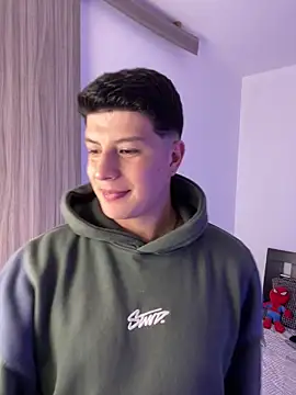 Snapshot of Goldenknight33 chatting on December 2025 02:44:02 PM Goldenknight33 online show from December 2025 02:44:02 PM