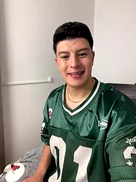 Snapshot of Goldenknight33 chatting on December 2025 02:45:02 PM Goldenknight33 online show from December 2025 02:45:02 PM