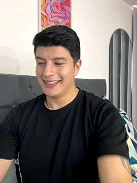 Snapshot of Goldenknight33 chatting on January 2026 02:19:02 PM Goldenknight33 online show from January 2026 02:19:02 PM