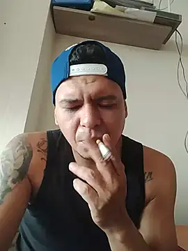YTupapito1234 online show from June 2026 04:35:01 PM