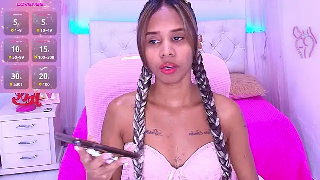 Snapshot of _Valentinaaa chatting on January 2026 06:07:02 AM Valentinaaa online show from January 2026 06:07:02 AM