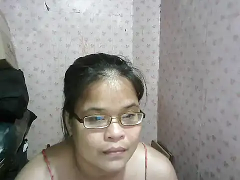Snapshot of Hotty_babe23 chatting on December 2025 09:05:02 AM Hotty babe23 online show from December 2025 09:05:02 AM