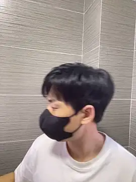 kimze7 online show from April 2026 10:40:02 PM