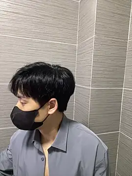 kimze7 online show from April 2026 03:06:01 PM