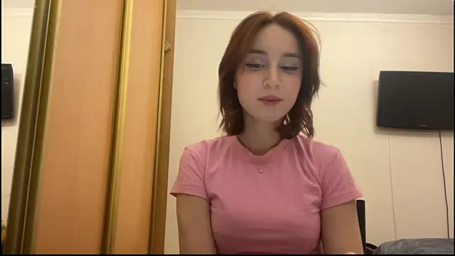 Snapshot of StacieLaudadio chatting on December 2025 01:08:01 PM StacieLaudadio online show from December 2025 01:08:01 PM