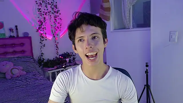 Snapshot of Dani_Dancer chatting on July 2026 11:12:02 PM Dani Dancer online show from July 2026 11:12:02 PM