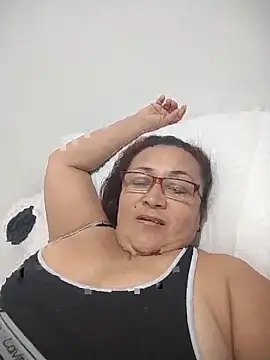 Nini Love  online show from February 2026 04:12:02 AM