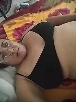 Nini Love  online show from May 2026 07:04:01 AM