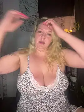 JenniferCarmen online show from February 2026 06:03:01 PM