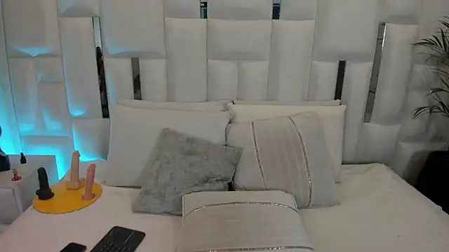 Snapshot of Im_TaraBlack chatting on January 2026 03:34:02 AM Im TaraBlack online show from January 2026 03:34:02 AM