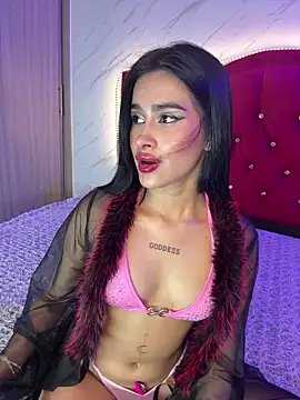 Snapshot of LizzyYvng chatting on December 2025 08:21:01 AM LizzyYvng online show from December 2025 08:21:01 AM