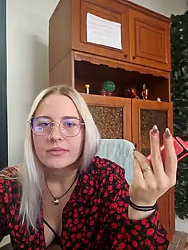 Snapshot of ChristinaWheeled11 chatting on March 2026 10:43:01 AM ChristinaWheeled11 online show from March 2026 10:43:01 AM