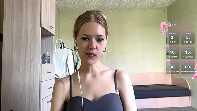 ZaidaSchwarten online show from July 2026 07:33:01 AM