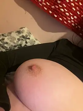 Snapshot of hollyxxx12 chatting on March 2026 08:59:01 PM hollyxxx12 online show from March 2026 08:59:01 PM