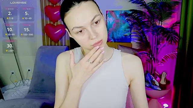 MaxinCarroll online show from February 2026 05:01:01 AM