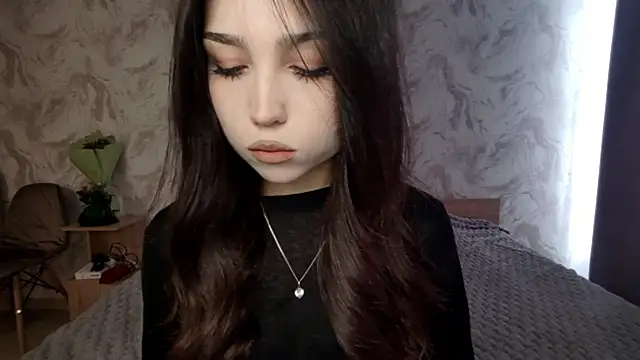 Qwami Amie online show from April 2026 07:36:01 AM