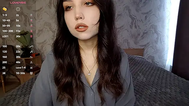 Qwami Amie online show from April 2026 06:38:01 AM