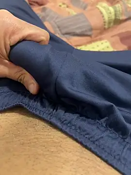 soobriinhoo online show from April 2026 07:22:01 PM