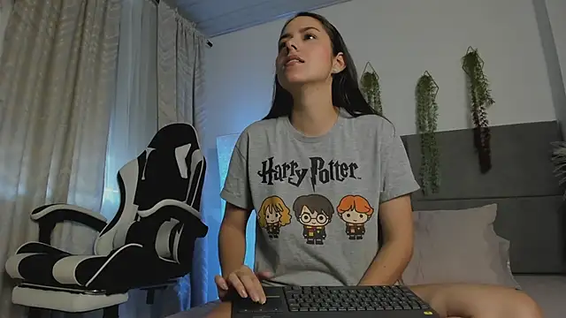 JulietaSnow online show from March 2026 04:48:01 PM